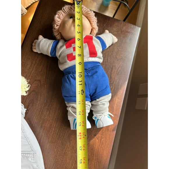 2 1983 Cabbage Patch Kids Boy Athlete w/ Blue Eyes & VTG BALDY PREEMIE - Picture 6 of 12